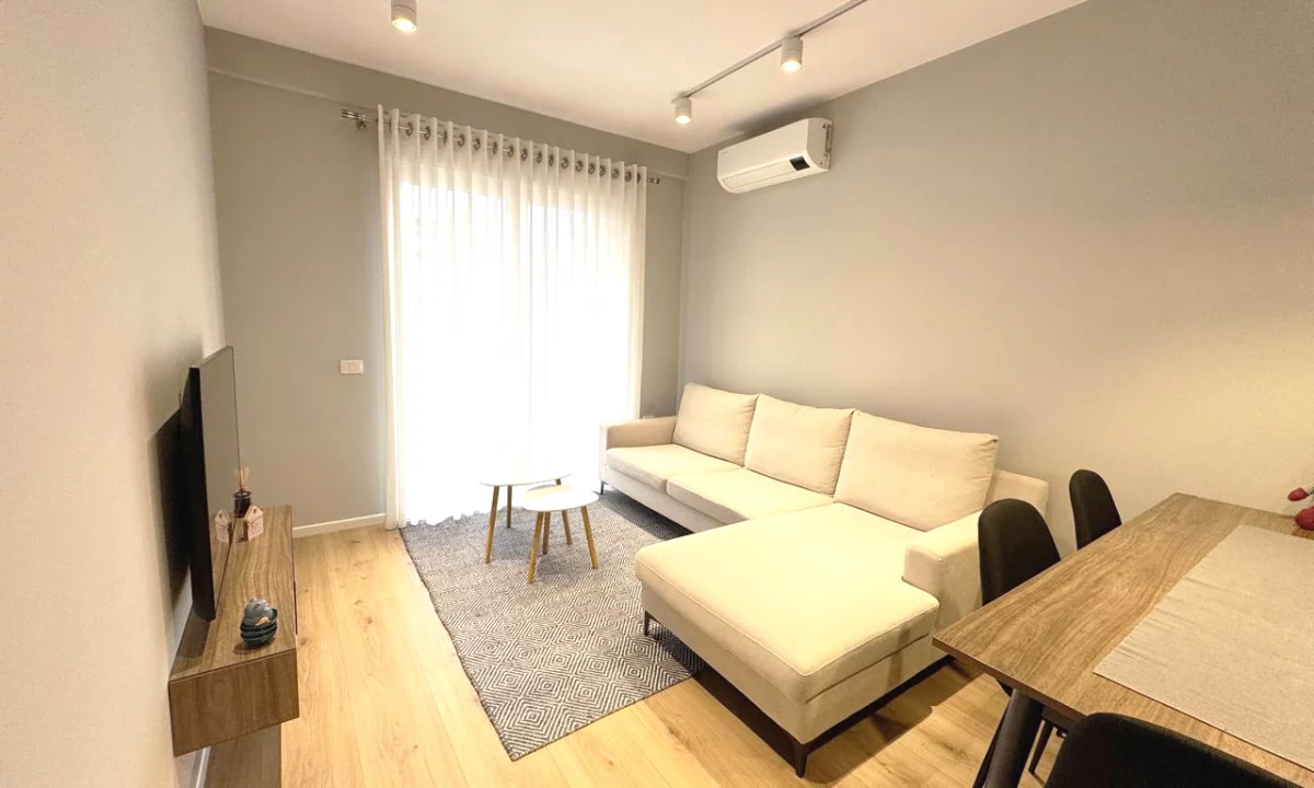 Shtepi me qera Apartament ne Tirane, 1+1, Mobilimi E mobiluar, Pagesa 600  Euro.