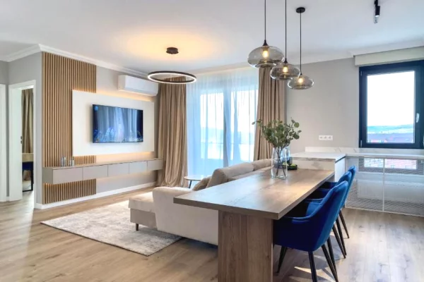 Shtepi me qera 3+1 ne Tirane - 1,400 Euro