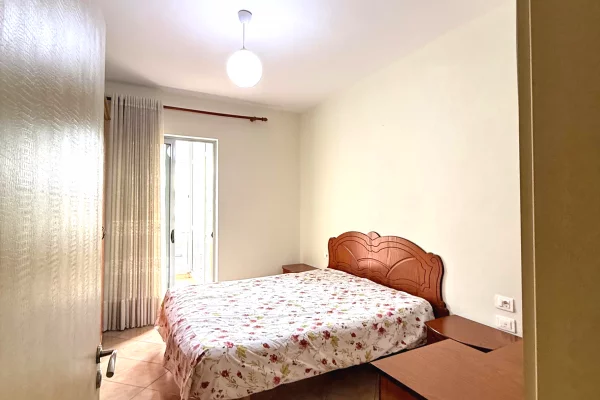 Prane Shkolles Vasil Shanto, jepet me qera apartament 1+1