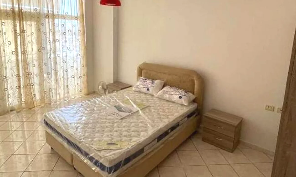 Shtepi me qera Apartament ne Tirane, 1+1, Mobilimi E mobiluar, Pagesa 400  Euro.