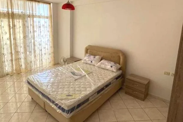 Shtepi me qera 1+1 ne Tirane - 400 Euro