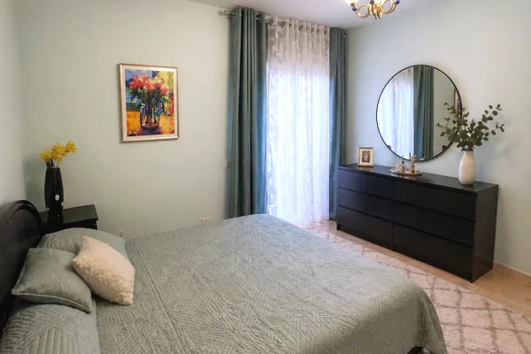 Shtepi me qera 1+1 ne Tirane - 50,000 Leke