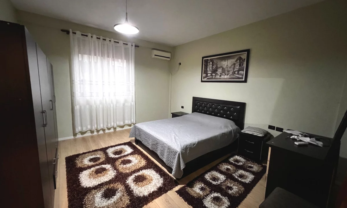 Shtepi me qera Apartament ne Tirane, 1+1, Mobilimi E mobiluar, Pagesa 50,000  Leke.