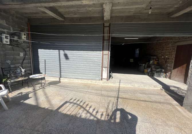 Ambient biznesi me qera 4+1 ne Tirane - 300 Euro