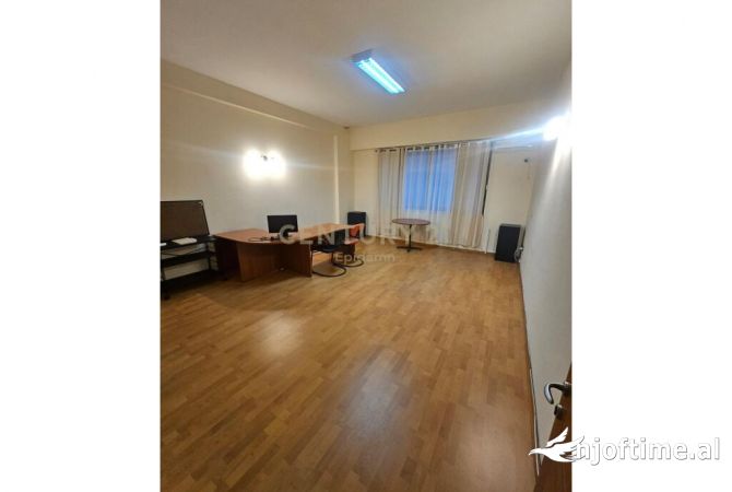 Shitet ambient biznesi ne Vollga,Durres | 217 m2