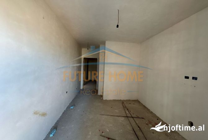 Shtepi ne shitje Apartament ne Tirane, 2+1, Mobilimi Bosh, pa mobiluar, Pagesa 199,000  Euro.