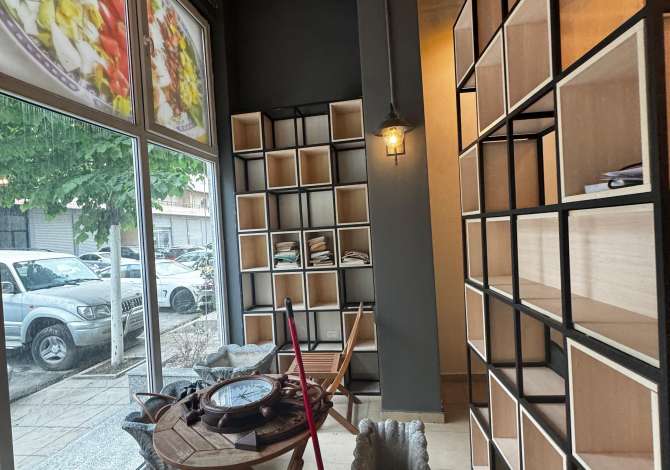 Jepet ambjent biznesi me qera,Astir