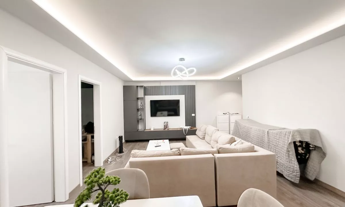 Shtepi me qera Apartament ne Tirane, 2+1, Mobilimi E mobiluar, Pagesa 700  Euro.