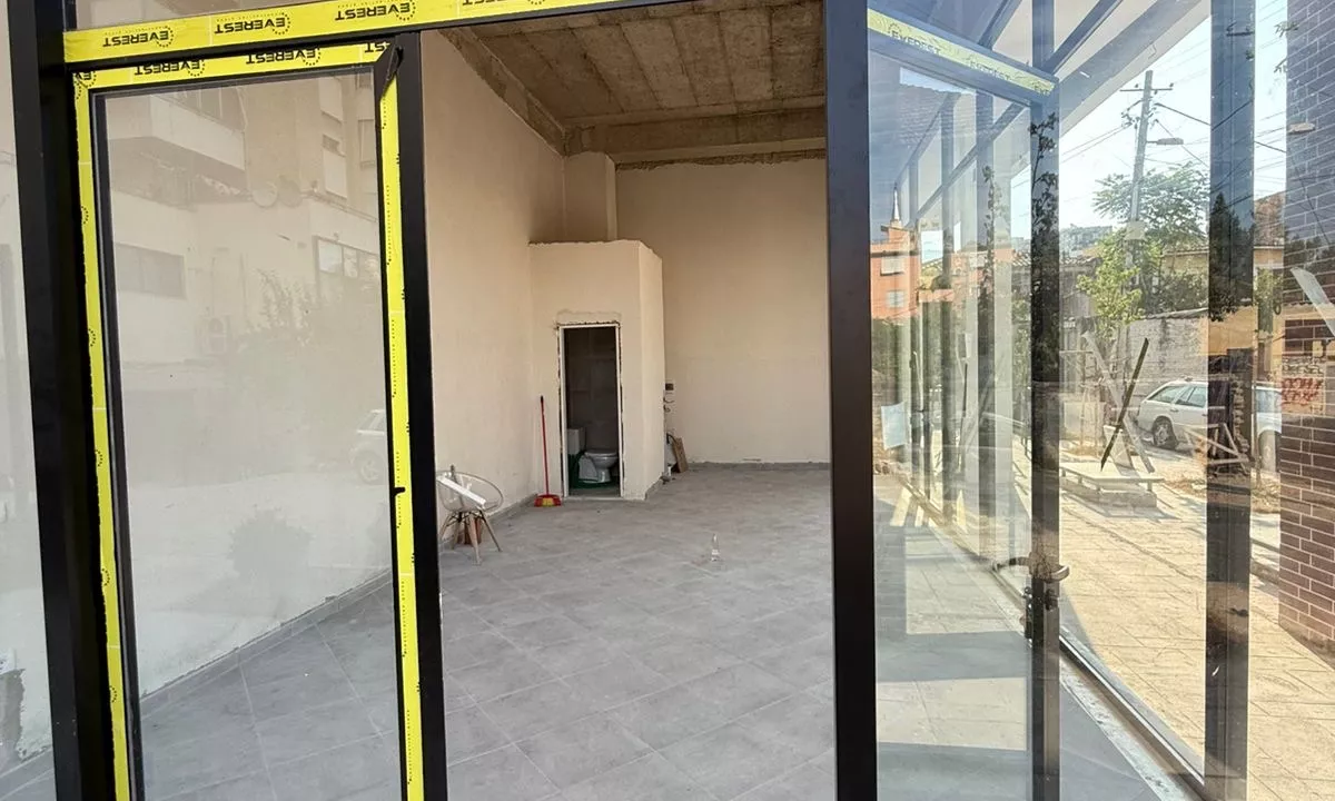 Jepet me qera Ambient Biznesi,Pazari i Ei