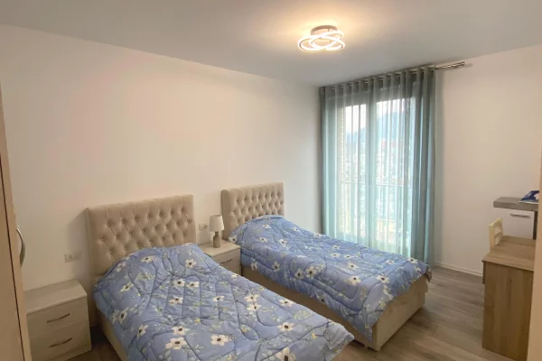 Shtepi me qera Apartament ne Tirane, 2+1, Mobilimi E mobiluar, Pagesa 800  Euro.
