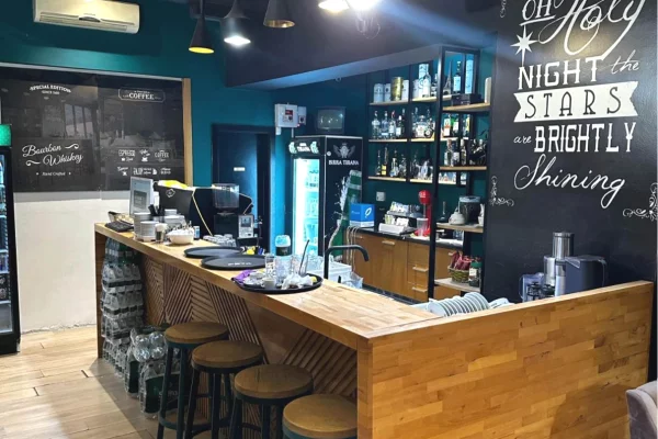 Ambient biznesi me qera 2+1 ne Tirane - 1,500 Euro