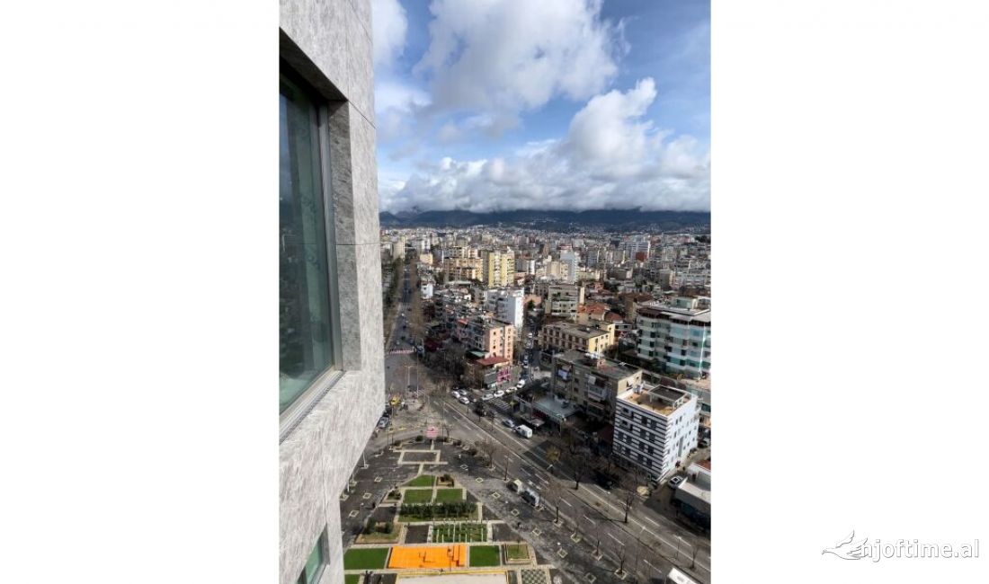 ZYRA NE SHITJE TEK RRUGA ELBASANIT (DOWNTOWN ONE)