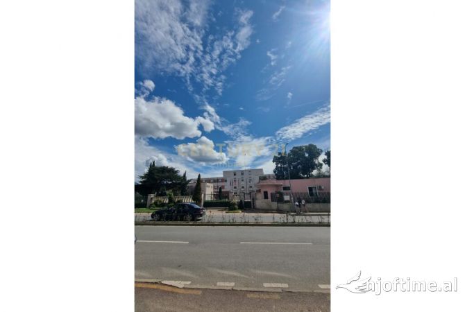Business Property in Sale 1+1 in Tirana - 715,000 Euro