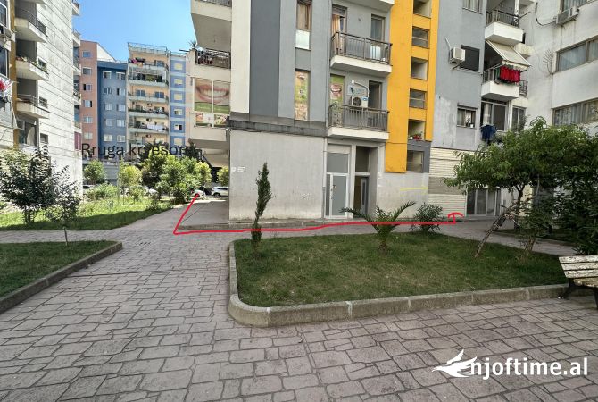 Business Property in Sale 1+1 in Tirana - 53,000 Euro
