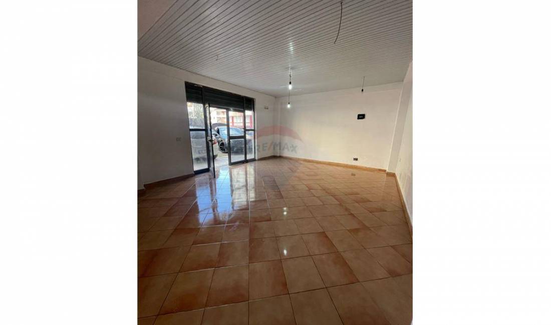 Ambjent Biznesi Ne Shitje Astir