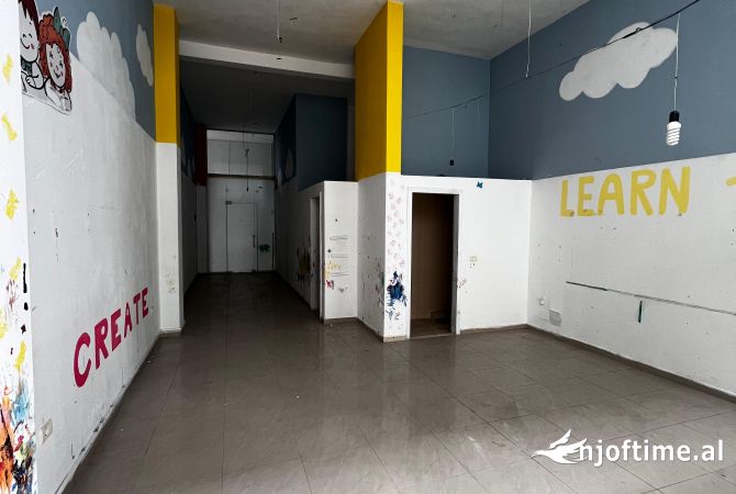Business Property for Rent 3+1 in Tirana - 500 Euro