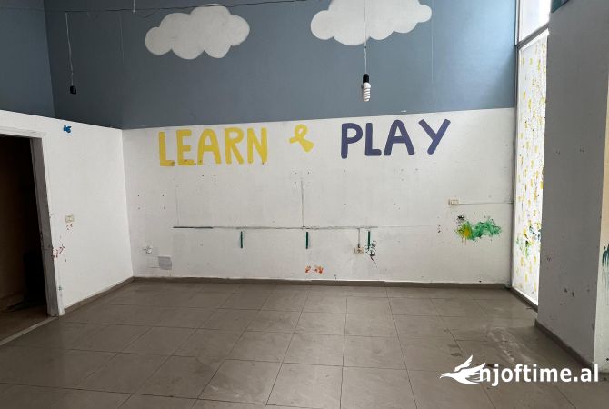 Business Property for Rent 3+1 in Tirana - 500 Euro