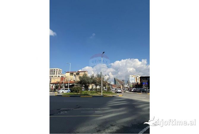 Business Property in Sale 3+1 in Tirana - 750,000 Euro