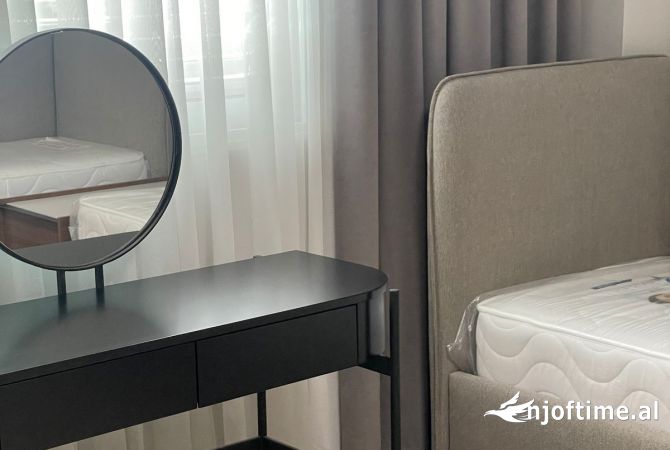 Shtepi me qera Apartament ne Tirane, 2+1, Mobilimi E mobiluar, Pagesa 500  Euro.