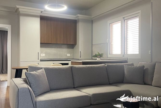 Shtepi me qera Apartament ne Tirane, 2+1, Mobilimi E mobiluar, Pagesa 500  Euro.