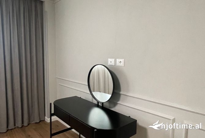 Shtepi me qera Apartament ne Tirane, 2+1, Mobilimi E mobiluar, Pagesa 500  Euro.