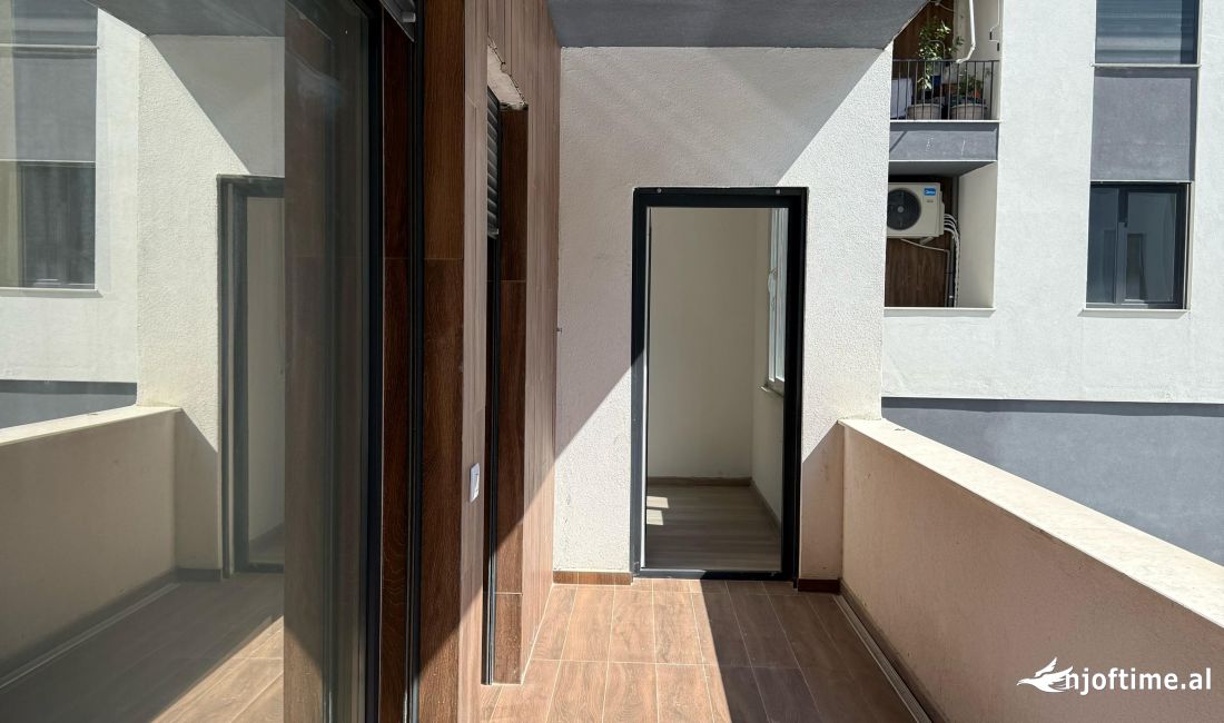 Shtepi me qera Apartament ne Tirane, 1+1, Mobilimi Bosh, pa mobiluar, Pagesa 400  Euro.