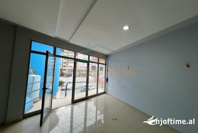 Astir, Ambient Biznesi me Qera