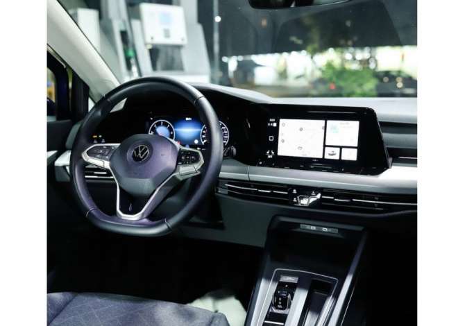 Jepet me qera Volkswagen Golf 8 duke filluar nga 70 euro dita