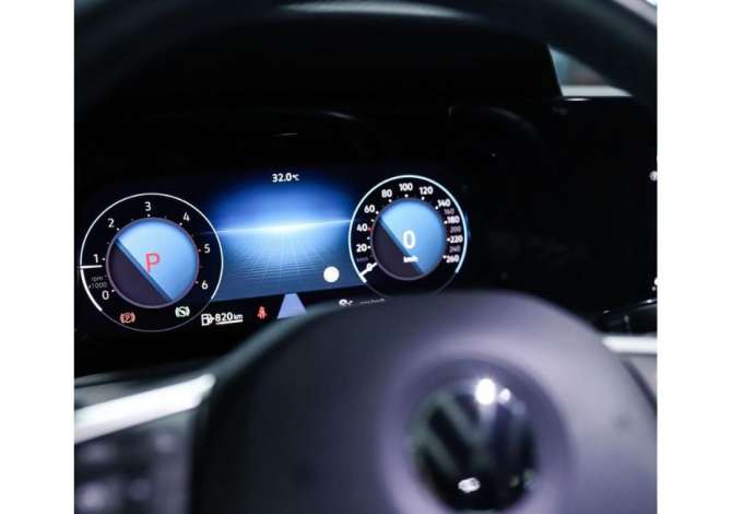 Jepet me qera Volkswagen Golf 8 duke filluar nga 70 euro dita