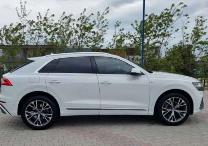 Makine me qera ne Rinas Tirane - Audi Q8 duke filluar nga 230 euro dita