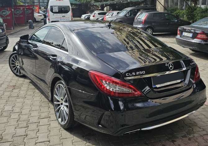 Auto in Vendita a Tirana - 19,000 Euro