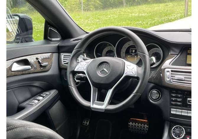 Auto in Vendita a Tirana, Mercedes-Benz, 2012 Benzine,Kambio Automatik Pagamento 17,777  Euro.