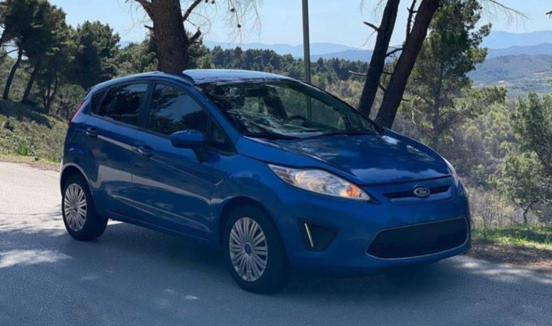 Auto in Vendita a Tirana, Ford, 2012 Benzine,Kambio Automatik Pagamento 5,900  Euro.