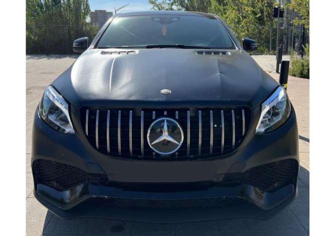Jepet me qera Benz GLE look AMG duke filluar nga 240 euro ne dite