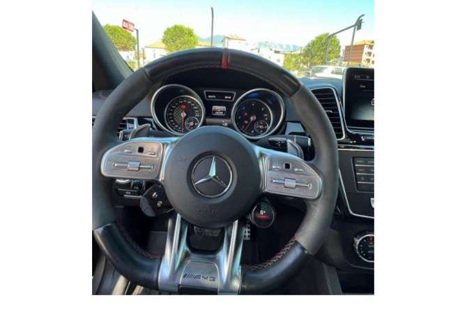Jepet me qera Benz GLE look AMG duke filluar nga 240 euro ne dite