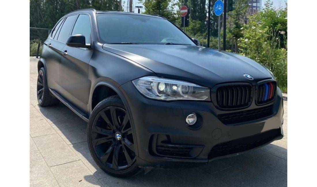 Jepet me qera Bmw X5 duke filluar nga 140 euro dita