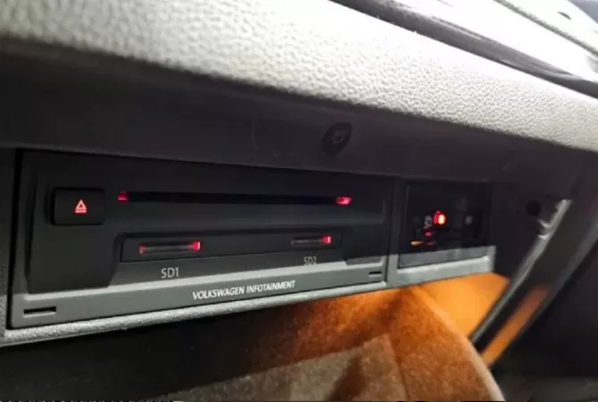 Auto in Vendita a Tirana, Volkswagen, 2014 Diesel,Kambio Automatik Pagamento 1,300,000  Leke.