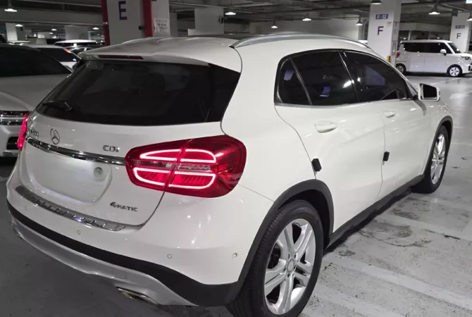 Auto in Vendita a Tirana, Mercedes-Benz, 2015 Diesel,Kambio Automatik Pagamento 15,000  Euro.