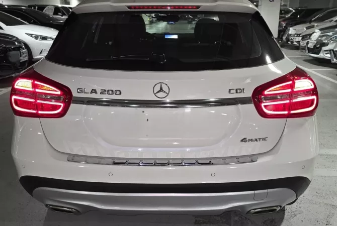 Auto in Vendita a Tirana - 15,000 Euro