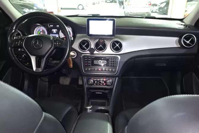 Auto in Vendita a Tirana, Mercedes-Benz, 2015 Diesel,Kambio Automatik Pagamento 15,000  Euro.