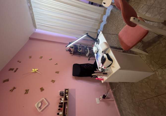 Ambient biznesi me qera 1+1 ne Tirane - 18,000 Leke