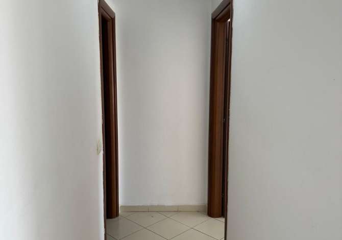 Shtepi ne shitje Apartament ne Tirane, 2+1, Mobilimi Bosh, pa mobiluar, Pagesa 135,000  Euro.
