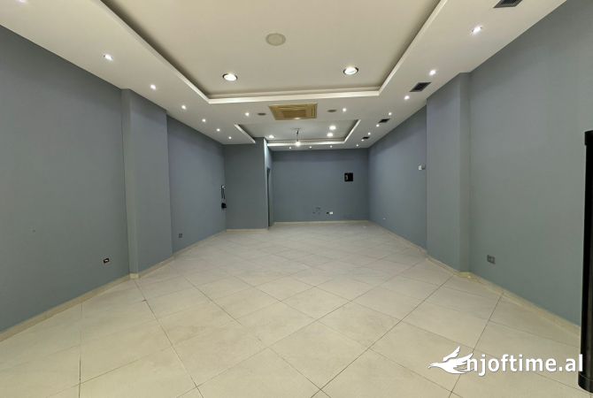 Business Property in Sale 1+1 in Tirana - 132,000 Euro