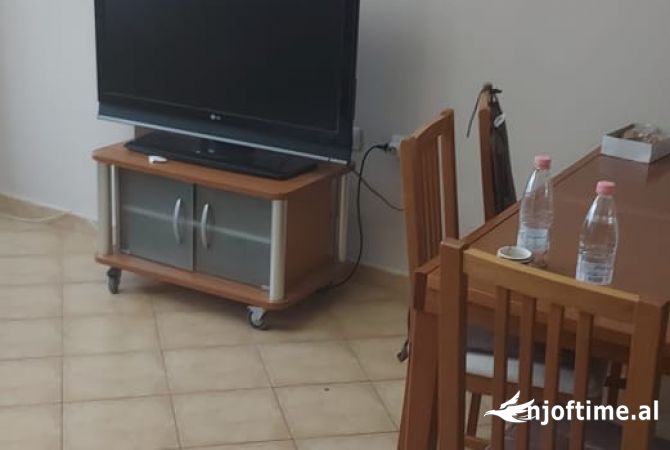 Shtepi me qera Apartament ne Tirane, 1+1, Mobilimi E mobiluar, Pagesa 600  Euro.