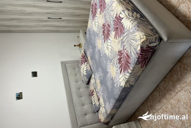 Shtepi me qera Apartament ne Tirane, 2+1, Mobilimi E mobiluar, Pagesa 600  Euro.