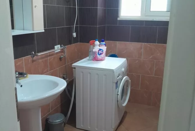 Shtepi me qera Apartament ne Tirane, 1+1, Mobilimi E mobiluar, Pagesa 370  Euro.