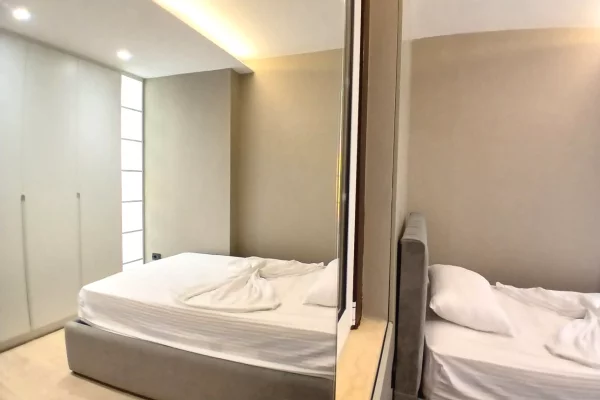 Shtepi me qera Apartament ne Tirane, 3+1, Mobilimi E mobiluar, Pagesa 1,200  Euro.