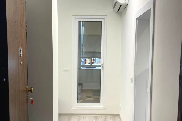 Shtepi me qera Apartament ne Tirane, 1+1, Mobilimi E mobiluar, Pagesa 1,000  Euro.