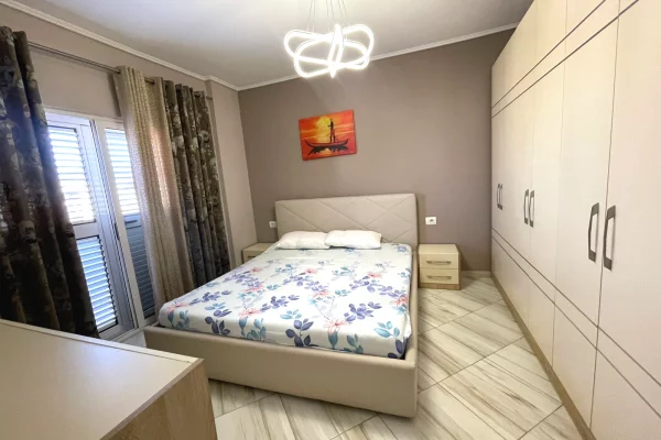 Shtepi me qera Apartament ne Tirane, 2+1, Mobilimi E mobiluar, Pagesa 750  Euro.