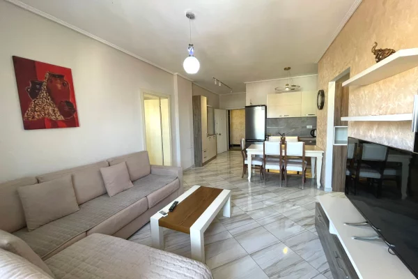 Shtepi me qera Apartament ne Tirane, 2+1, Mobilimi E mobiluar, Pagesa 750  Euro.
